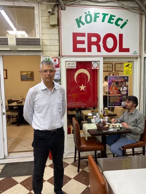 SUAT AKKINAY | Köfteci Erol - Karşıyaka Çarşısı
